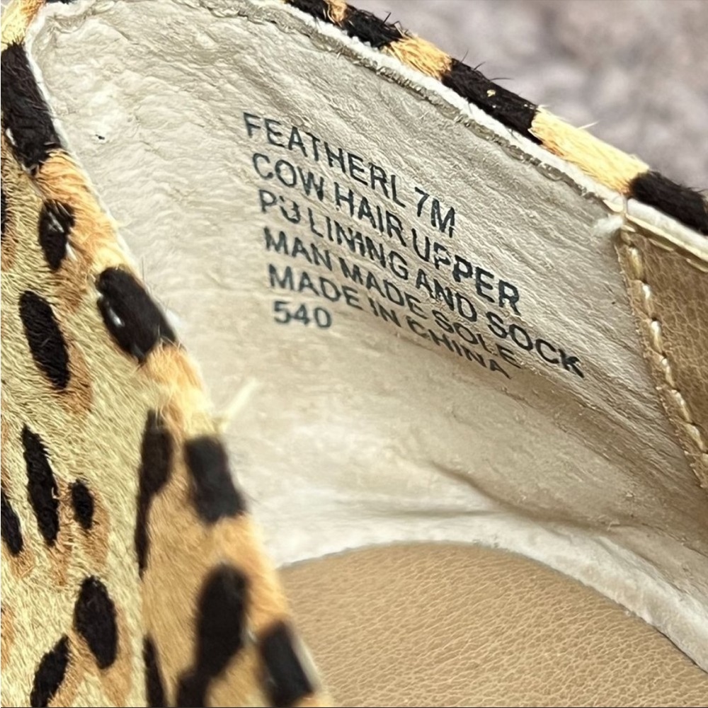 Steve Madden Tan/Black Leopard Cow Hair Slip on Flats Sz 7 - Picture 2 of 9